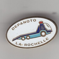 Pin's Dépanoto La Rochelle En Charente Maritime Dpt 17 Réf 8329 - Ciudades