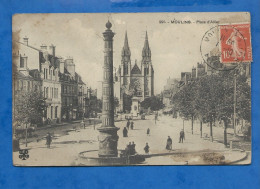 CPA - 03 - Moulins - Place D'Allier - Animée - Circulée - Moulins