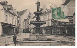 ETZMPES FONTAINE DE LA PLACE NOTRE DAME - Etampes