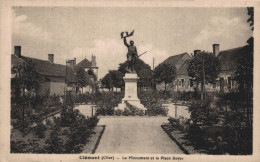 18 CLEMONT LE MONUMENT ET LA PLACE BOYER - Culan