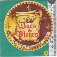 C1196 FROMAGE DUCS DE PLEURS  MARNE 45 % COURONNE - Cheese