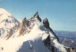 74-CHAMONIX MONT BLANC-N° 4413-D/0025 - Chamonix-Mont-Blanc
