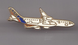 Pin's Avion Airbus  A340 Réf 6645 - Avions