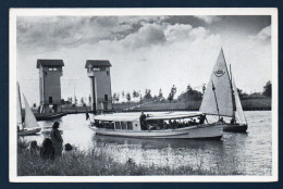 Hengelo. Ecluse  De Hengelo Sur Le Canal Twente. Bateaux De Touristes. 1951 - Hengelo (Ov)