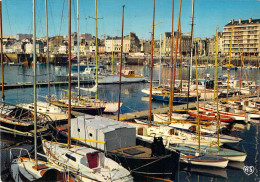 50 - Cherbourg - Le Port Des Yachts - L'Avant Port Vers Le Quai Caligny - Cherbourg