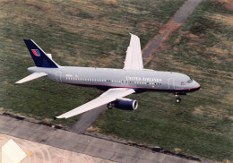 Airbus A320 - United Airlines - +/- 180 X 130 Mm. - Photo De Presse - Aviación