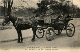 Paris - Les Femmes Cocher - Transporte Público