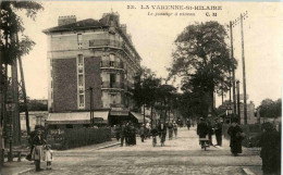 La Varenne - St. Hilaire - La Passage A Niveau - Autres & Non Classés