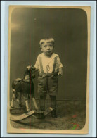T1944/ Kleiner Junge Mit Schaukelpferd Privat Foto AK Ca.1925 Spielzeug - Games & Toys