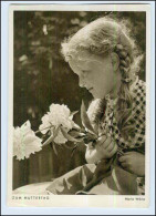 P3C29/ Muttertag Schöne AK Mädchen Mit Blumen Ca.1955 - Mother's Day