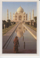 Taj Mahal Mosquée Funéraire Qui Semble Flotter Sur L'horizon Agra Inde, 4 Minarets (40m De Haut) CM 2 Sc - Indien
