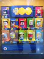 2023 McDonald's DC Warner Bros WB 100 Years Happy Meal Toy Set Of 12 Batman Poison Ivy Superman - Gli Eroi Della Marvel