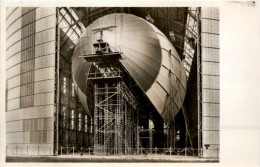 LZ 129 In Bau - Airships