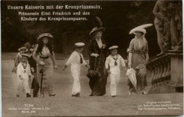 Kaiserin Mit Kronprinzessin - Familles Royales