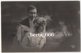 Photo CPA Romantic Couple Real Photo - Coppie