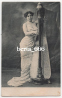 Photo CPA Dame Jouant De L'Harpe * Lady Playing Harp Real Photo - Women