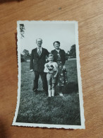 561 // PHOTO ANCIENNE  FAMILLE 11 X 7 CMS - Anonymous Persons