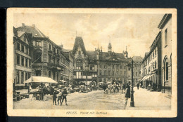 AK Neuss 1919 Markttag Vor Rathaus (PK0108 - Otros & Sin Clasificación