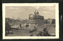 AK Wien, Ausstellung Im Urania-Gebäude, Strassenpartie Mit Strassenbahnen Am Urania-Gebäude  - Tentoonstellingen