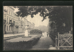 AK Düsseldorf, Gottsteinstrasse Im Sonnenschein  - Düsseldorf