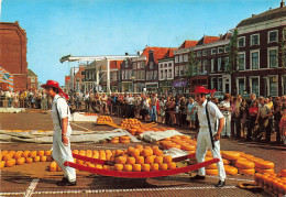 CPSM COSTUME / TRACHT  - Alkmaar - Kaasmarkt-Timbre       L2873 - Alkmaar