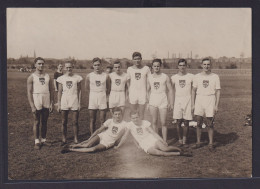 Ansichtskarte Fotokarte Sportlerriege Leichtathletik Sportfest AK O. Einteilung - Sonstige & Ohne Zuordnung