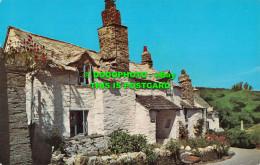 R523617 14. Th. Century Cottages. Boscastle Village. Lilywhite. Overland Views. - Monde