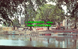 R523654 Evesham. River Avon. Postcard - Mondo