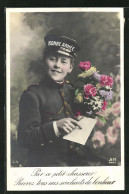 AK Par Ce Petit Chasseur..., Kleiner Bote Mit Blumenstrauss, Neujahrsgruss  - Postal Services