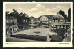 AK Bad Pyrmont, Brunnenplatz Mit Hotel-Pension Ockel  - Bad Pyrmont