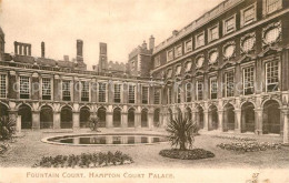 73522804 Richmond_upon_Thames Fountain Court Hampton Court Palace - Altri & Non Classificati