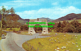 R524237 The Clunie Memorial Arch. Pitlochry. PT35701 - Monde