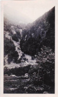 Photo Originale -  1931 -  LUCHON  ( 31 ) Vallée Du Lys - Au Fond Cascade Du Choeur - Orte