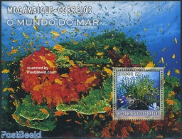 Mozambique 2002 Corals S/s, Mint NH, Nature - Fish - Corals - Poissons