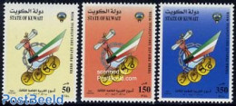 Kuwait 2000 Special Educations 3v, Mint NH, Science - Education - Kuwait