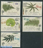 New Zealand 2013 Ferns 5v, Mint NH, Nature - Flowers & Plants - Nuovi