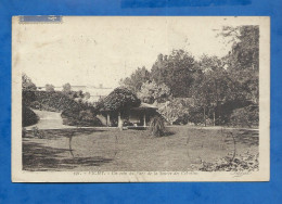 CPA - 03 - Vichy - Un Coin Du Parc De La Source Des Célestins - Circulée En 1932 - Vichy