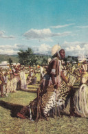 Une Grande Réunion Folklorique A Eu Lieu Au Stade D'Usumbura Les Notables De L'Urundi Exécutent En L'honneur Du Roi - Congo Belga
