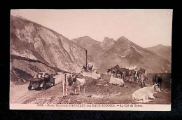 Cp, 64, Route Thermale D'Argeles Aux Eaux Bonnes, Le Col De Tortes, Automobile, Vaches, Ed. R. Bergevin, N° 8607 - Andere & Zonder Classificatie