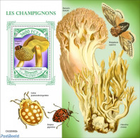 Central Africa 2022 Mushrooms, Mint NH, Nature - Insects - Mushrooms - Hongos