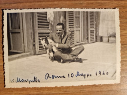 19353.  Due Fotografie D'epoca Uomo Cane Via Margutta 1940 Roma - 11x7,5 - Anonieme Personen