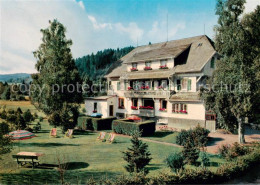 73792986 Hinterzarten Pension Waldheim Aussenansicht M. Garten Hinterzarten - Hinterzarten