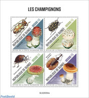Guinea, Republic 2022 Mushrooms, Mint NH, Nature - Insects - Mushrooms - Mushrooms