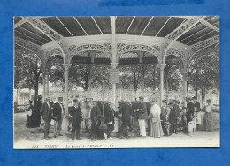 CPA - 03 - Vichy - La Source De L'Hôpital - Animée - Non Circulée - Vichy