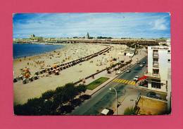 Royan - La Plage - La Façade Du Front De Mer - Royan