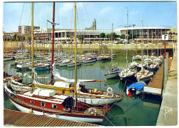 Royan - Le Port De Plaisance Et Le Casino - Royan