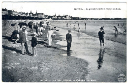 Royan - La Grande Conche à L'heure Du Bain - Royan