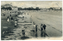 Royan - La Plage Vers Le Casino - Royan