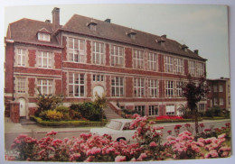 BELGIQUE - LIEGE - VISE - Ecole Moyenne Des Filles - Wezet