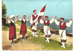 [64] Pyrénées-Atlantiques >  Biarritz   Groupe Chelitz Tarak Fandango Et Drapeau Basque - Biarritz